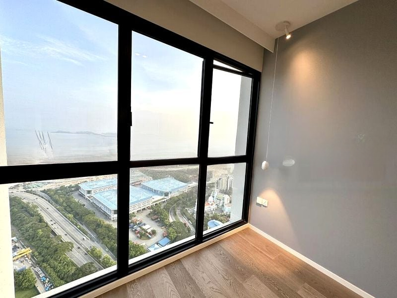 AVENUE SOUTH RESIDENCE 5