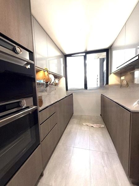 AVENUE SOUTH RESIDENCE 6