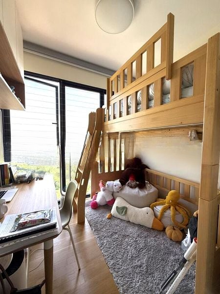 AVENUE SOUTH RESIDENCE 7