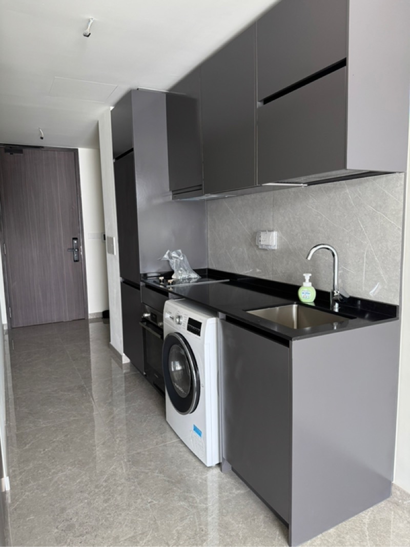 THE LINQ @ BEAUTY WORLD 14