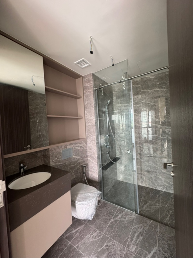 THE LINQ @ BEAUTY WORLD 16