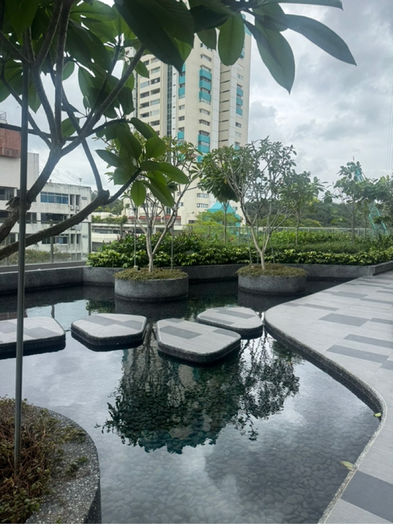 THE LINQ @ BEAUTY WORLD 21