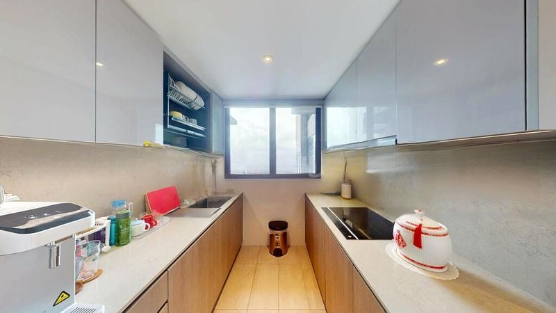 AVENUE SOUTH RESIDENCE 13