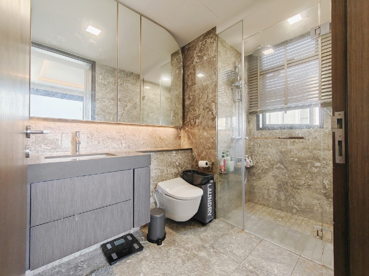 AVENUE SOUTH RESIDENCE 5