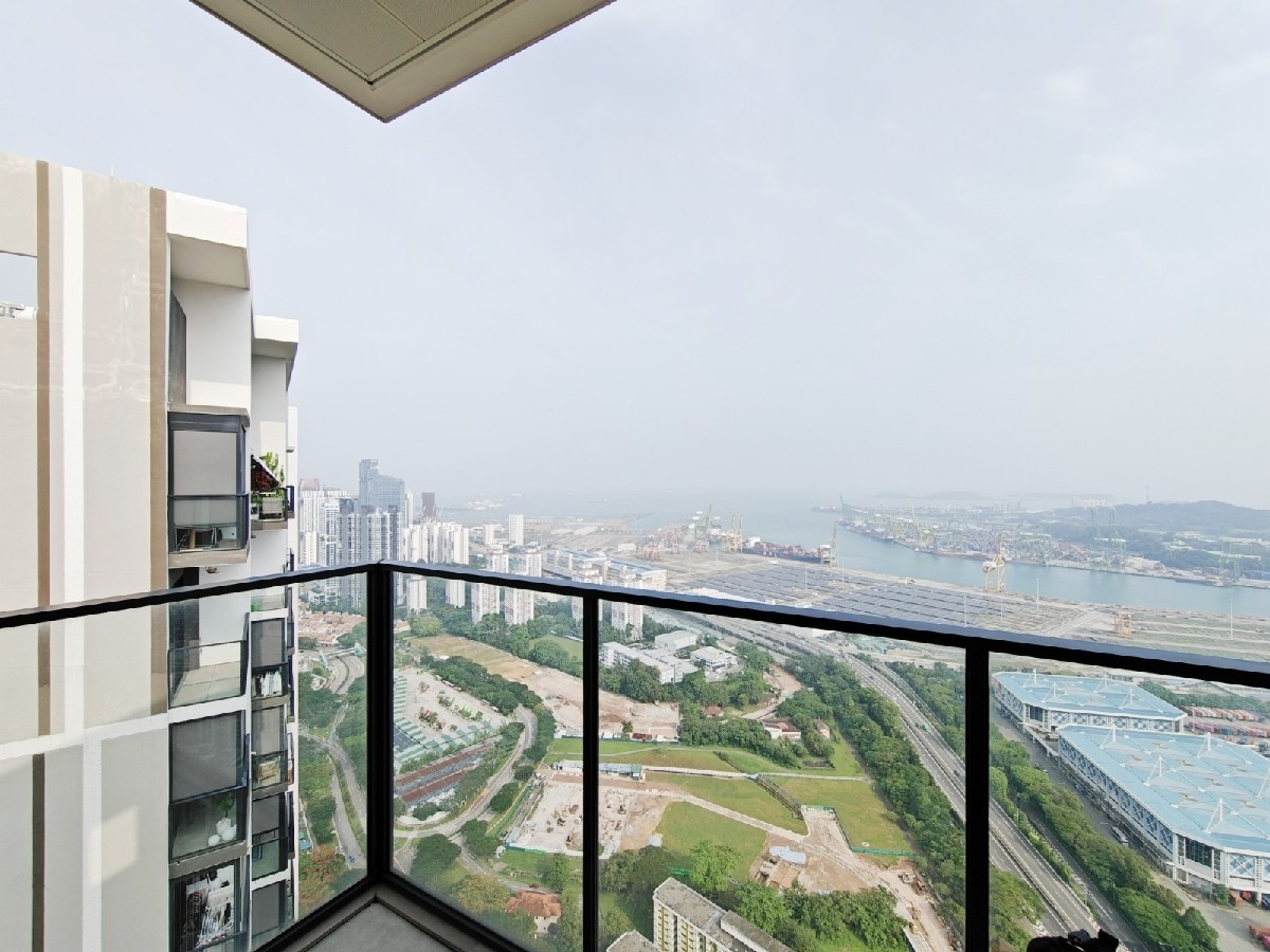 AVENUE SOUTH RESIDENCE 10