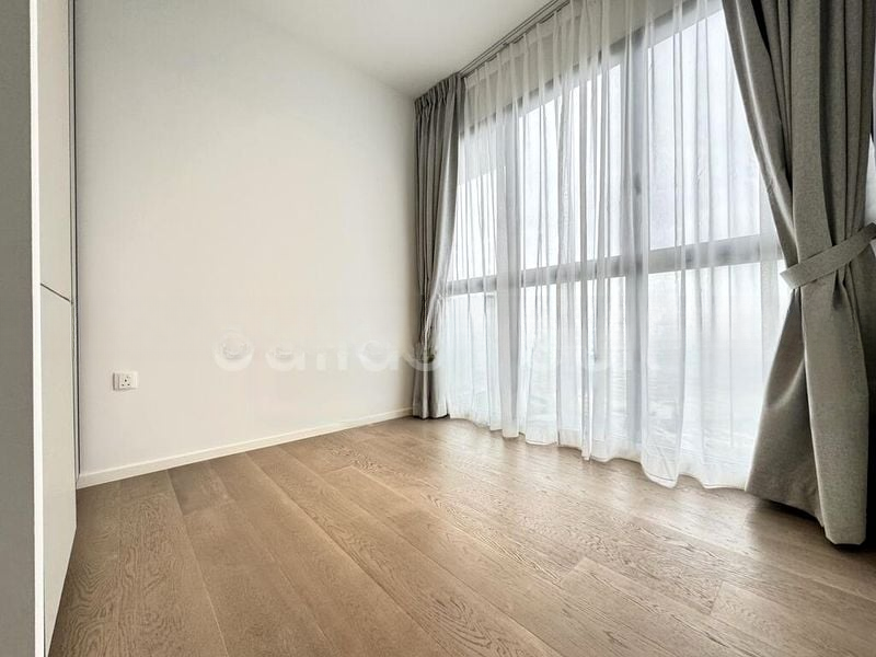 AVENUE SOUTH RESIDENCE 8