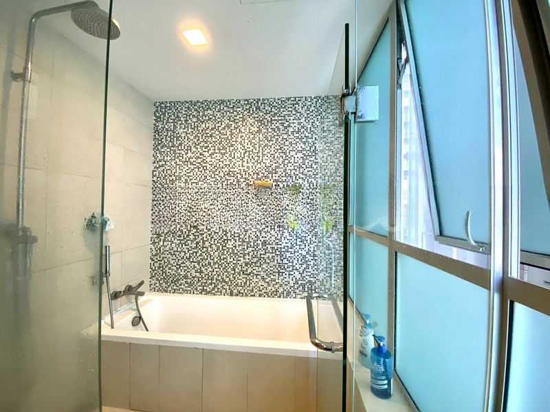 THE ROCHESTER RESIDENCES 4