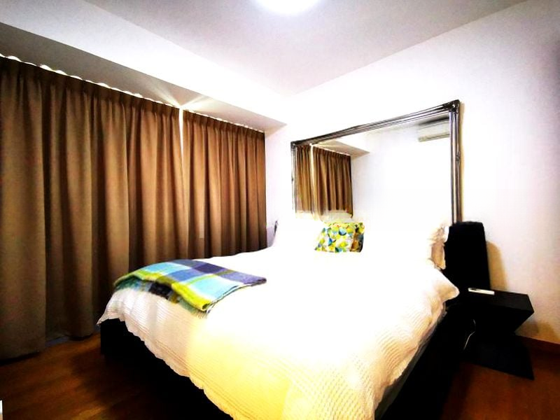 MARINA BAY SUITES 4