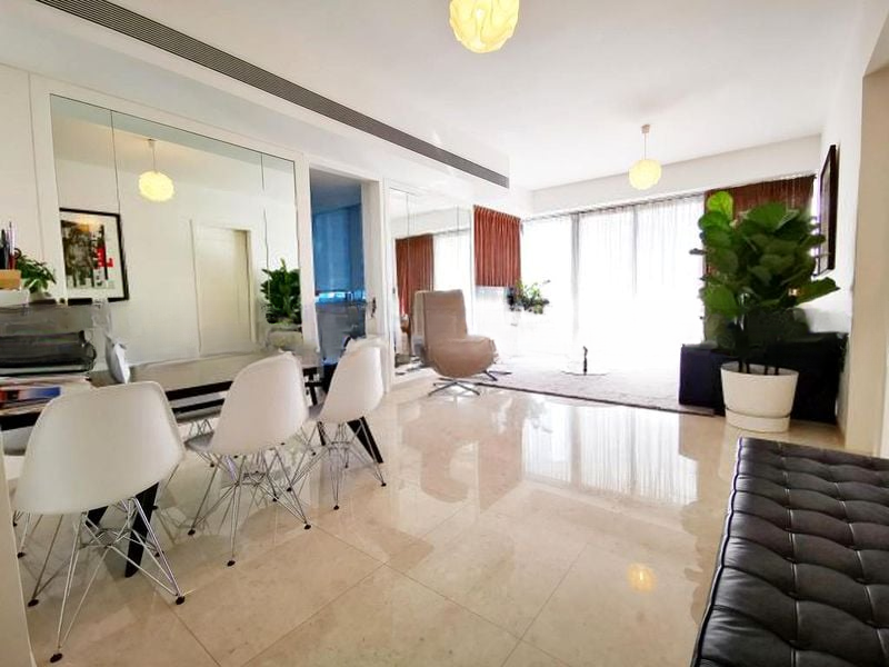 MARINA BAY SUITES 2