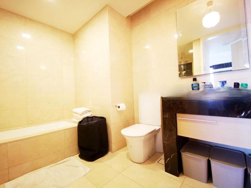 MARINA BAY SUITES 5
