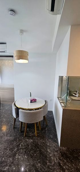 AVENUE SOUTH RESIDENCE 8