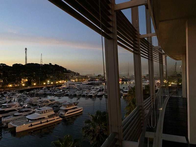 THE OCEANFRONT @ SENTOSA COVE 12