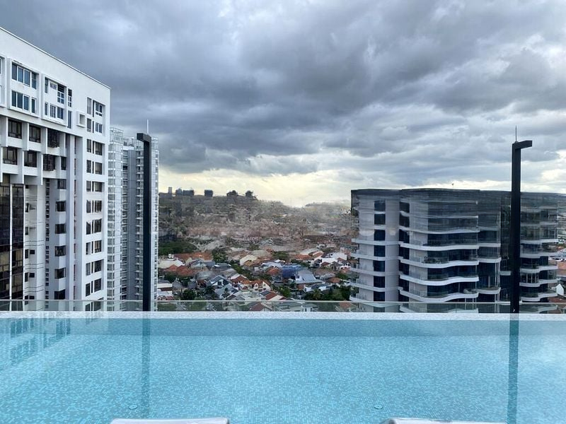 COASTLINE RESIDENCES 14