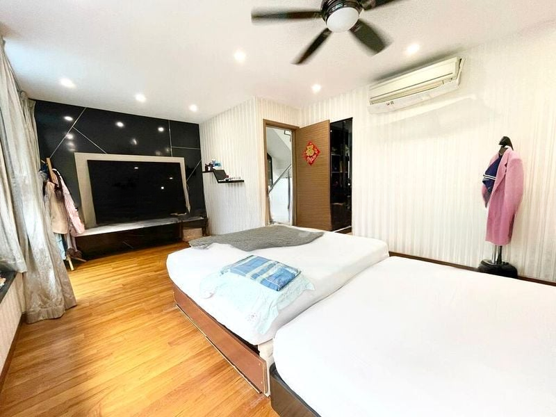 ASTON RESIDENCE 2