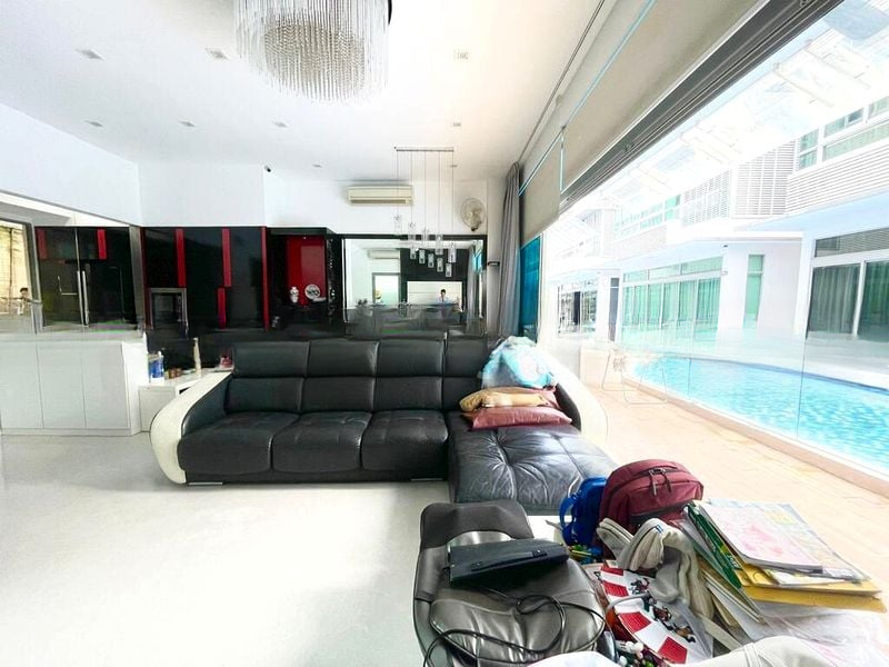 ASTON RESIDENCE 11
