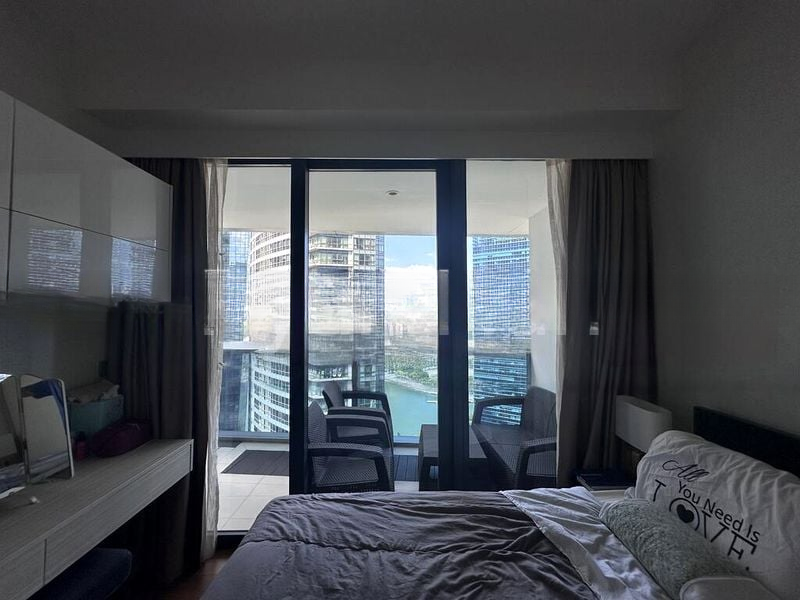 MARINA BAY SUITES 1