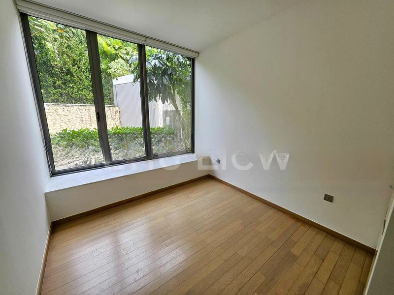 MARINA COLLECTION 12