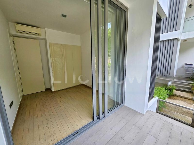 MARINA COLLECTION 15