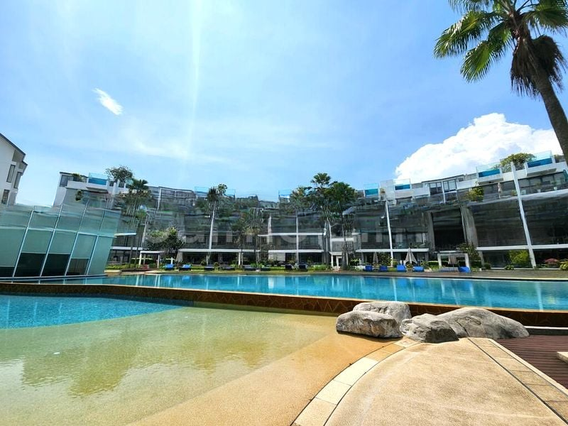 MARINA COLLECTION 15