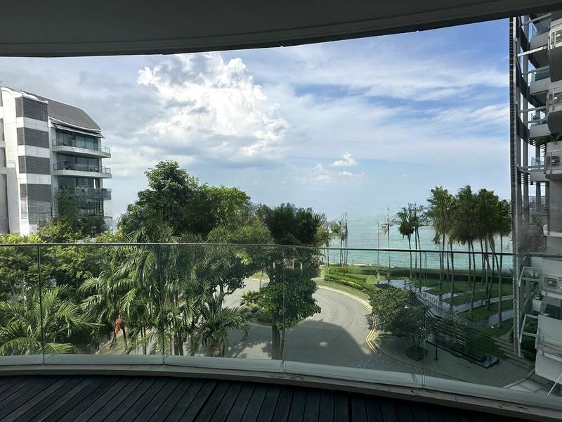 THE OCEANFRONT @ SENTOSA COVE 4