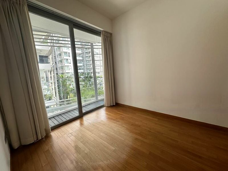 THE OCEANFRONT @ SENTOSA COVE 9