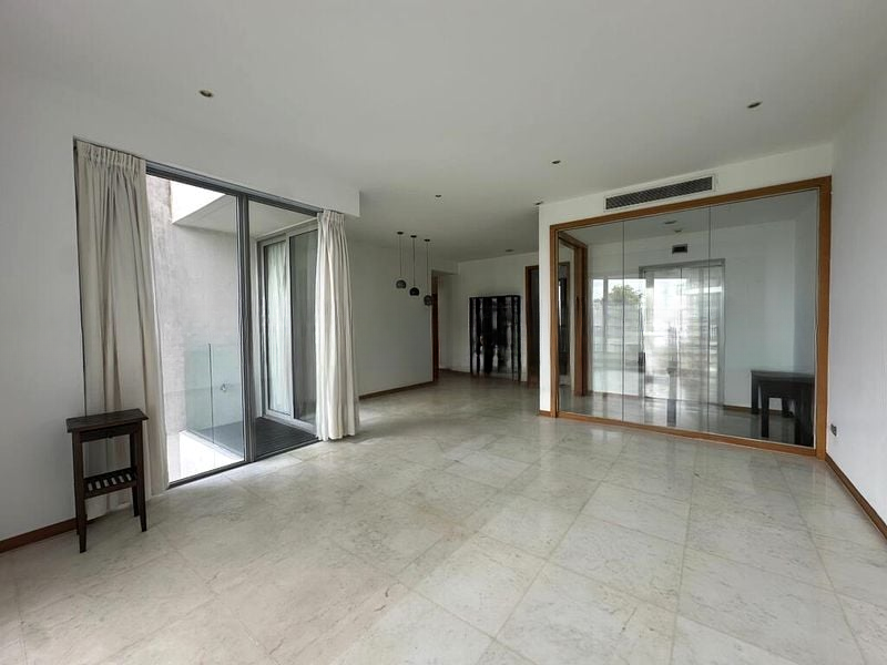 THE OCEANFRONT @ SENTOSA COVE 10