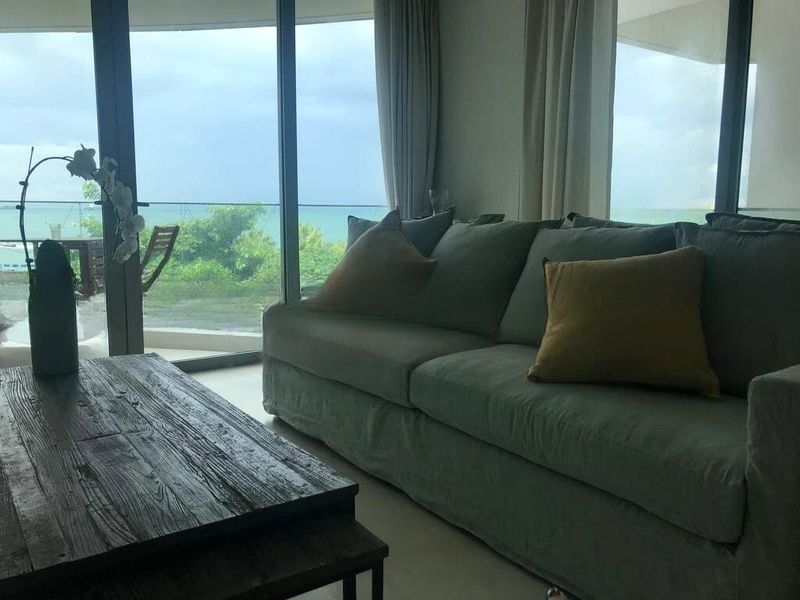 THE OCEANFRONT @ SENTOSA COVE 14