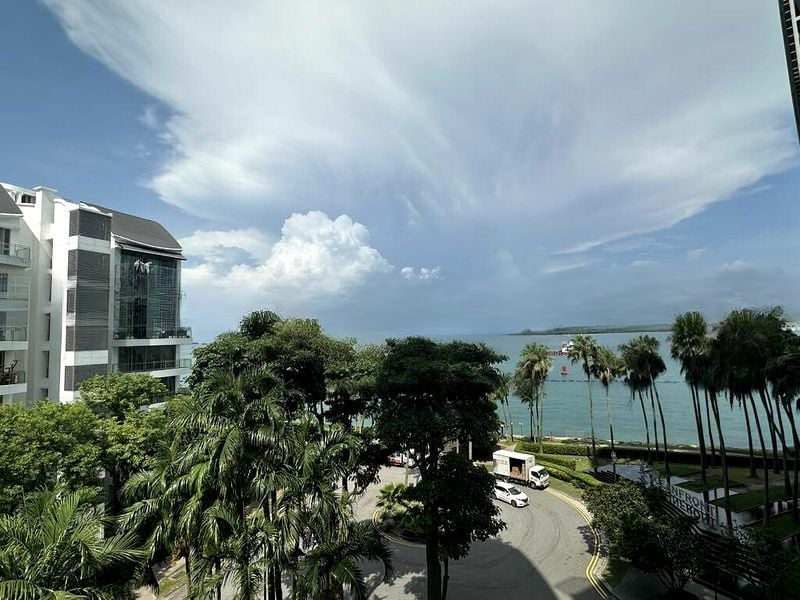 THE OCEANFRONT @ SENTOSA COVE 12