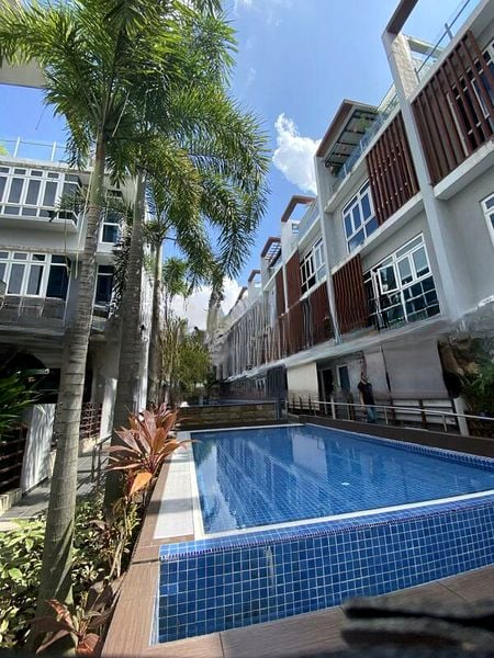 PALM GROVE REGENCY 3