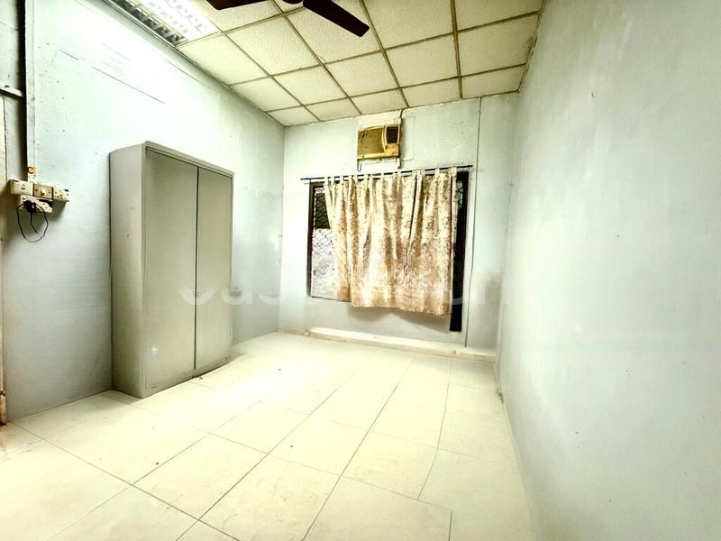 AMPAS APARTMENT 4