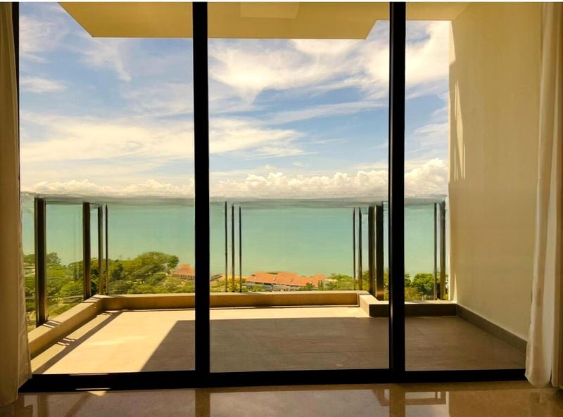 SEASIDE RESIDENCES 9