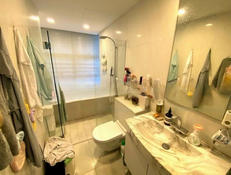 CAIRNHILL RESIDENCES 10