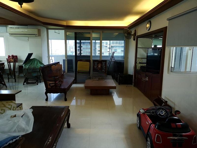 HOLLAND TOWER 8