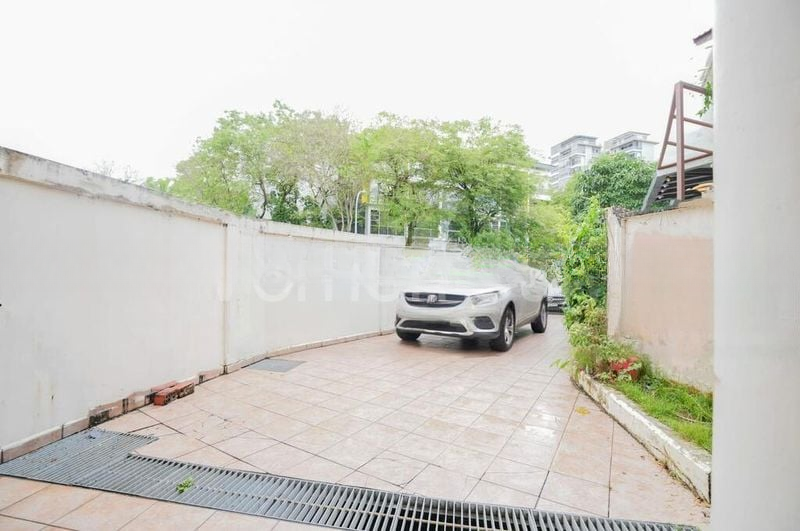 COASTAL BREEZE RESIDENCES 1