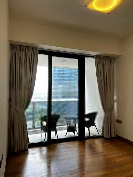 MARINA BAY SUITES 8