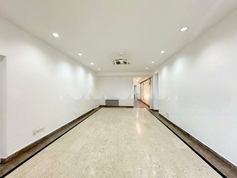 THE BAYCOURT 9