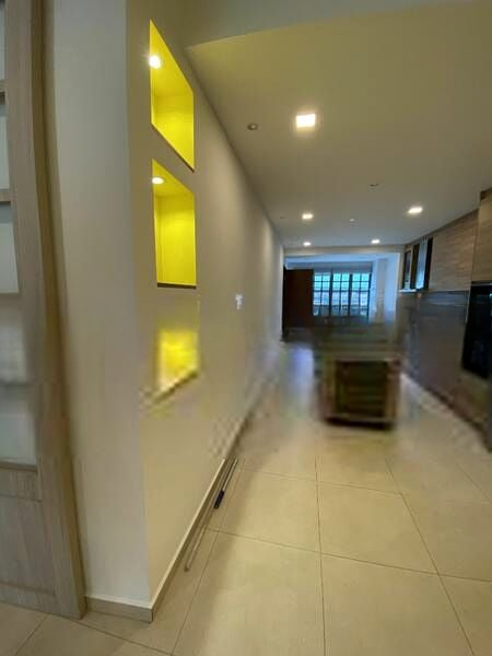 GOLD COAST CONDOMINIUM 1