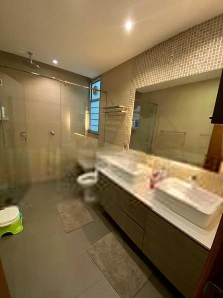 GOLD COAST CONDOMINIUM 8