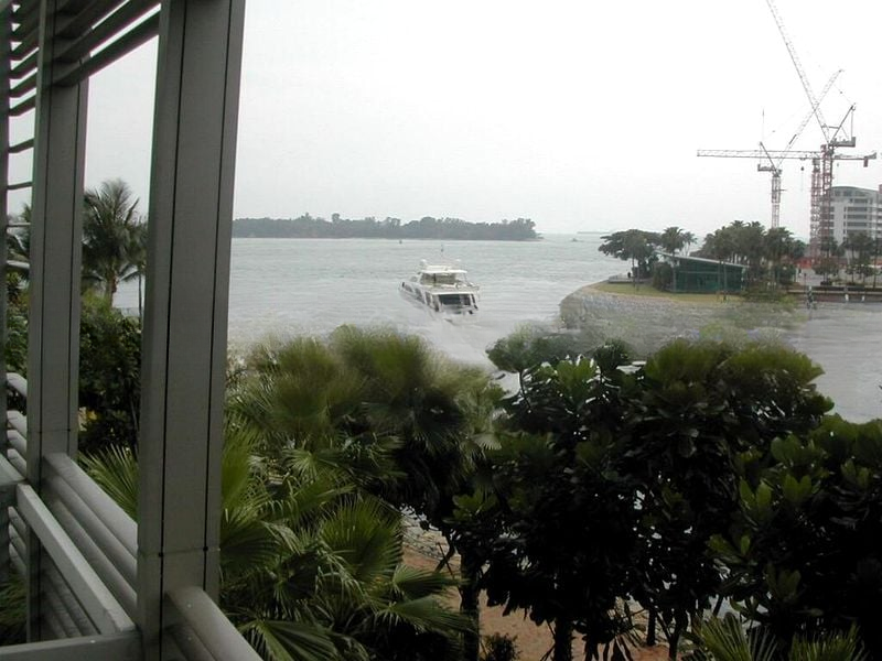 THE OCEANFRONT @ SENTOSA COVE 4