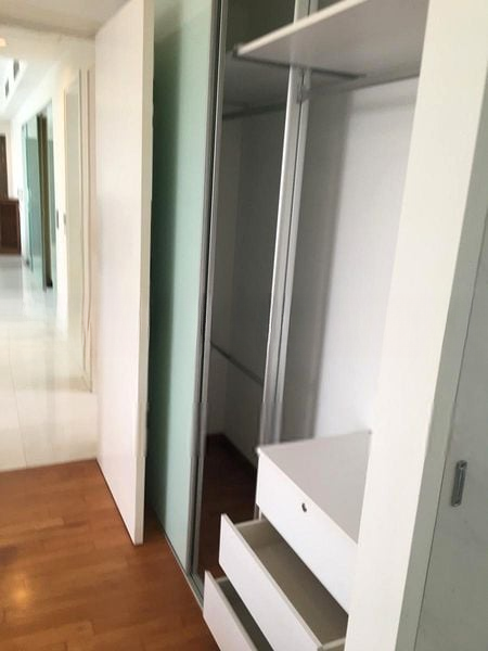 CAIRNHILL RESIDENCES 6