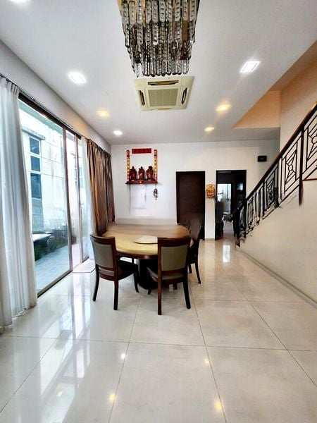 THE SHORELINE RESIDENCES II 14