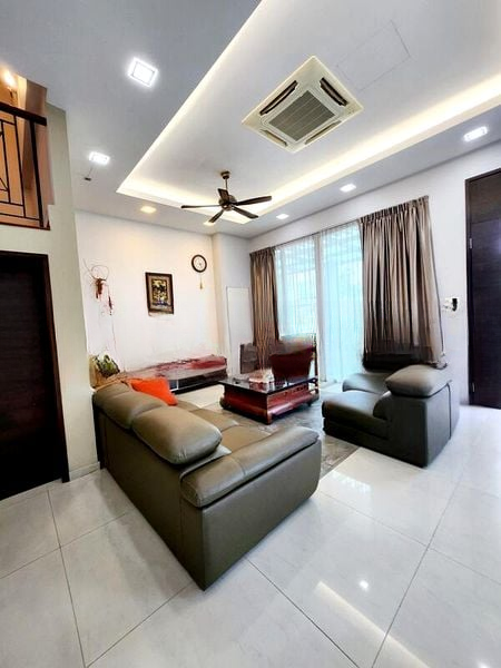 THE SHORELINE RESIDENCES II 15