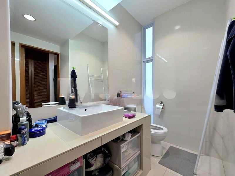 LANDRIDGE CONDOMINIUM 10