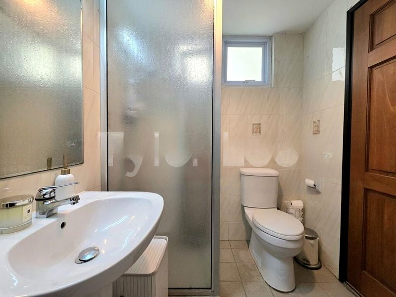 LANDRIDGE CONDOMINIUM 6