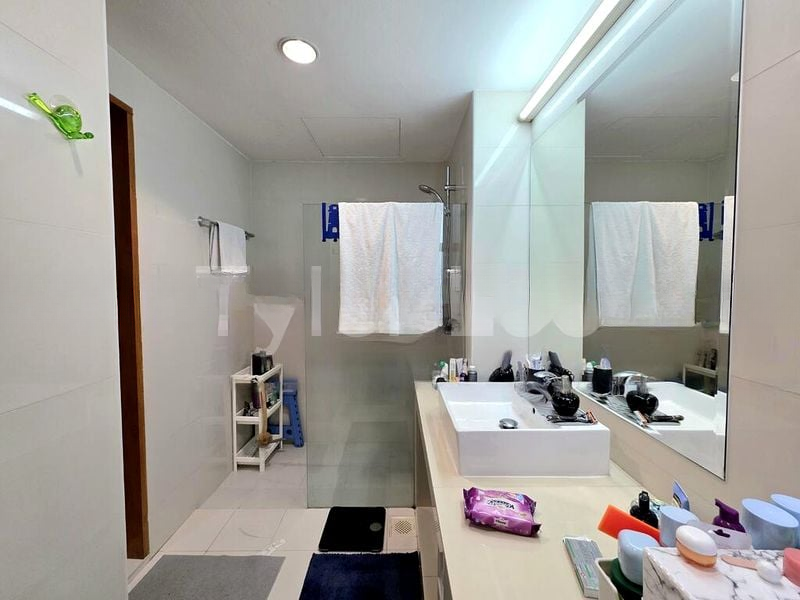 LANDRIDGE CONDOMINIUM 11
