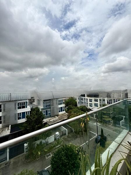 THE SHORELINE RESIDENCES II 1