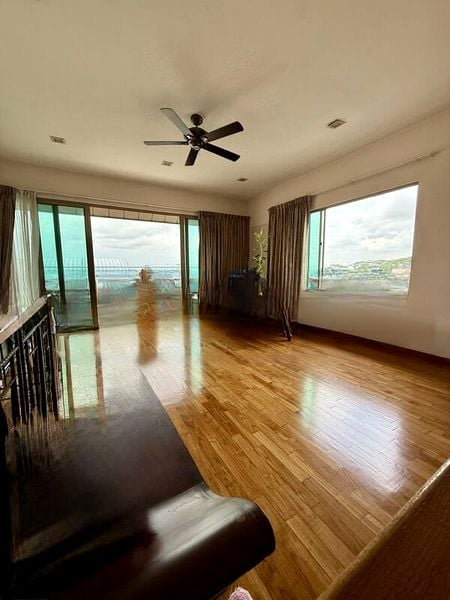 THE SHORELINE RESIDENCES II 2
