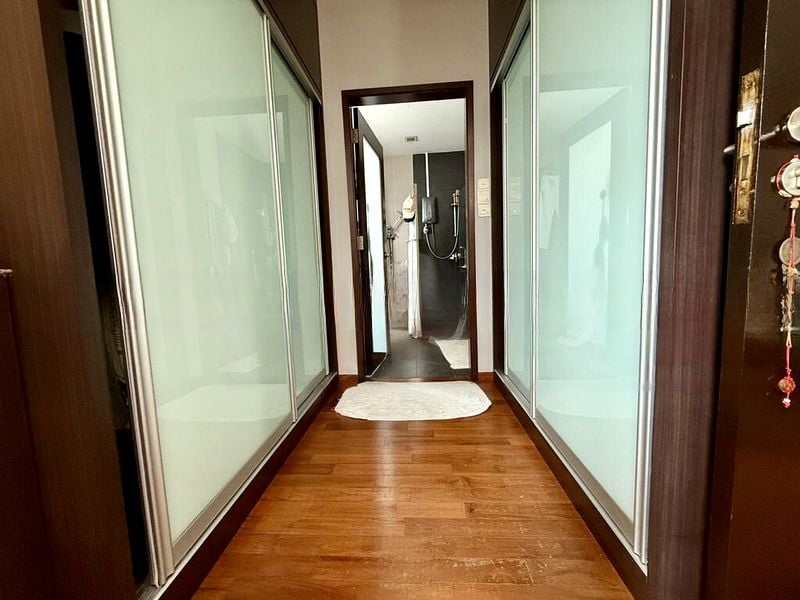 THE SHORELINE RESIDENCES II 6