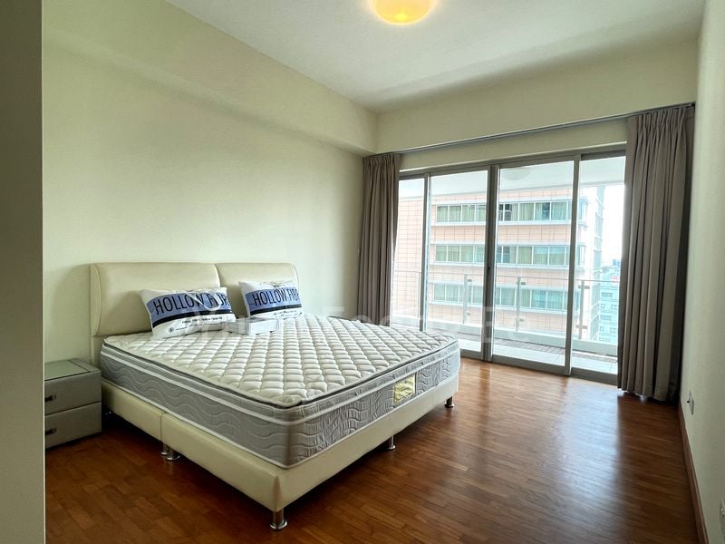 THE ROCHESTER RESIDENCES 15