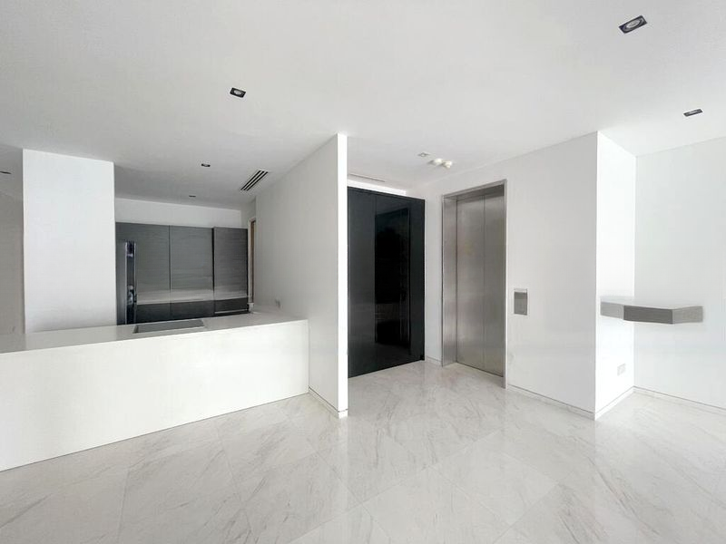 THE COAST AT SENTOSA COVE 10